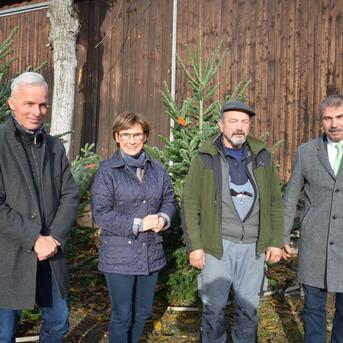 Weihnachtsbaum Saisoneröffnung 